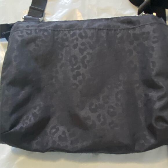 Baggallini Black Crossbody Nylon Adjustable Strap - Picture 2 of 8